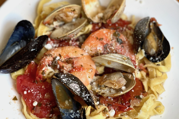 Shellfish pasta, fruit of the sea